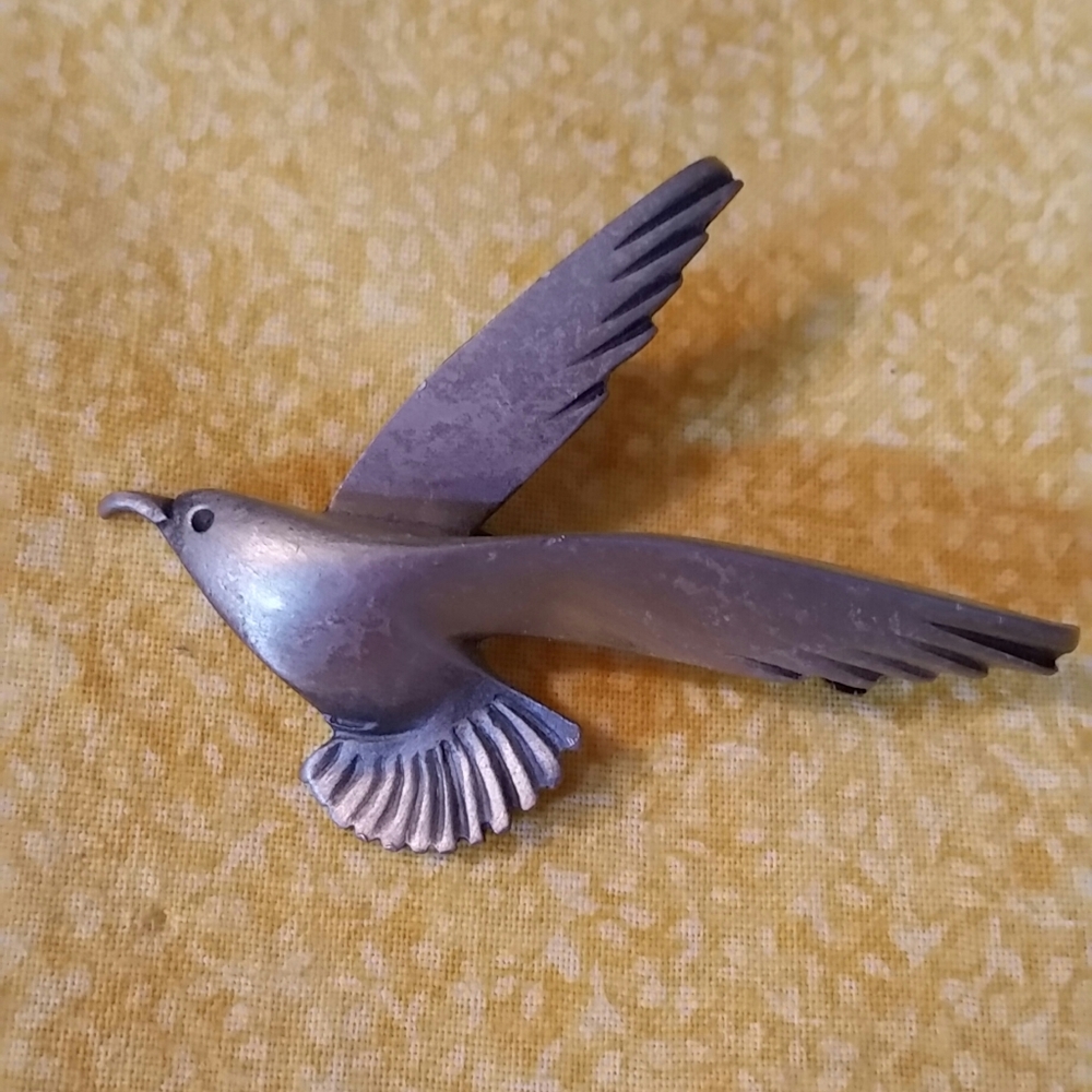 Pewter Seagull Pin/Pendant